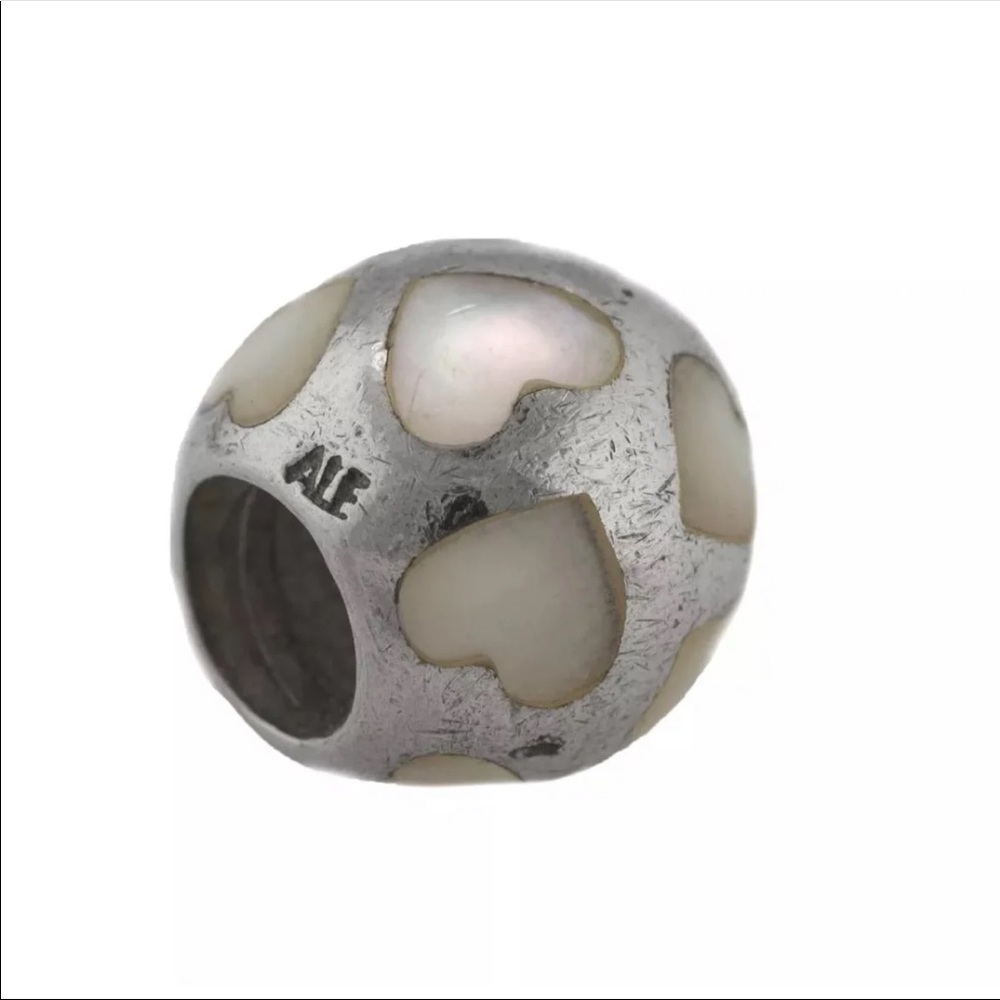 Ladies Authentic Pandora 925 Sterling Silver MOP Pearl Heart Bead Charm